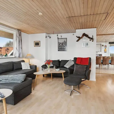 Eldar - 5m From The Sea By Interhome Semesterbostad
